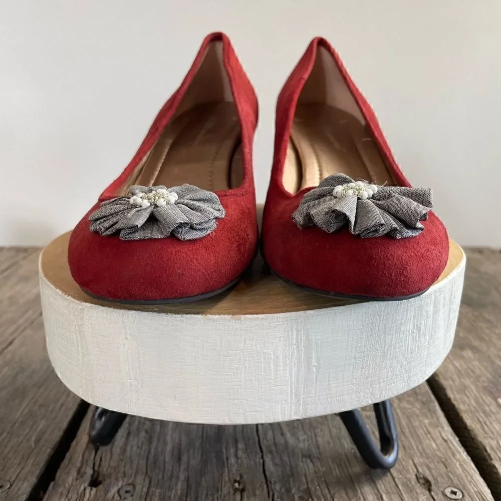 BCBGeneration Red Leather Wedge Heels Size 8M EUC